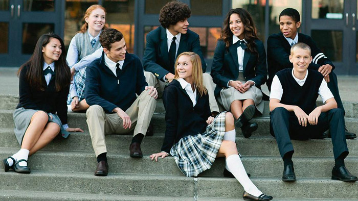 Pros and Cons of School Uniforms